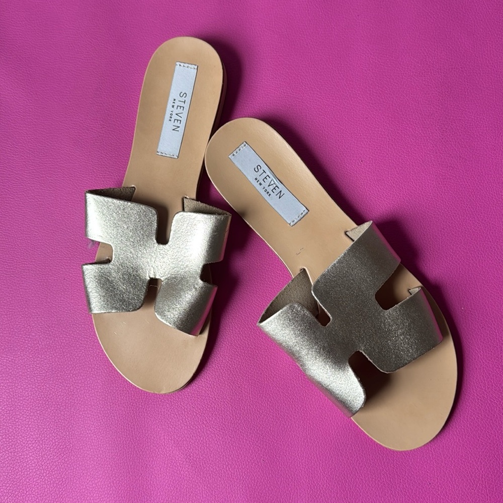 Steven New York by Steve Madden | Gold Slip On Sandal |  Women’s Size 6 | New